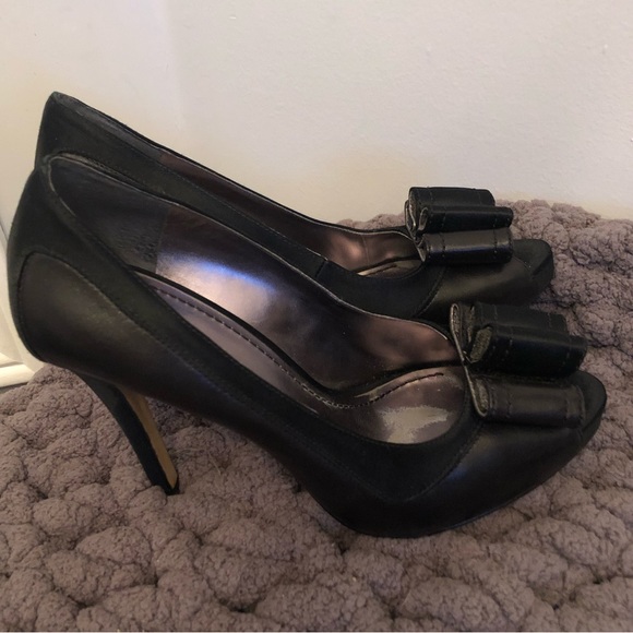 Black Peep Toe Pumps - Picture 5 of 8